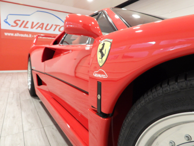 FERRARI F40 (1989) 12