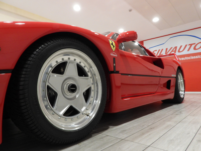 FERRARI F40 (1989) 6