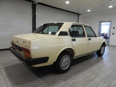 ALFA ROMEO ALFETTA 2.0 L (1981) 5
