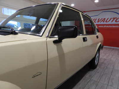 ALFA ROMEO ALFETTA 2.0 L (1981) 10