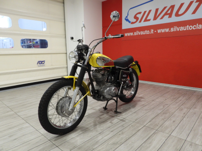 DUCATI SCRAMBLER 250 (1973) 2