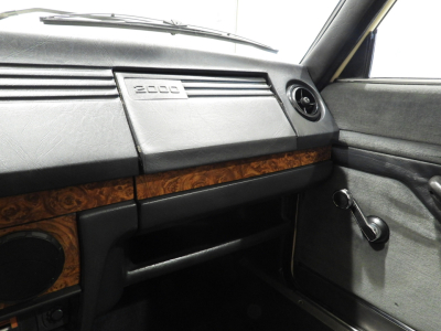 ALFA ROMEO ALFETTA 2.0 L (1981) 25
