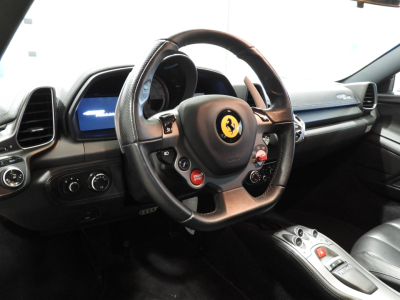 FERRARI 458 ITALIA DCT (2011) 21