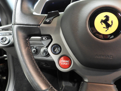 FERRARI 458 ITALIA DCT (2011) 23