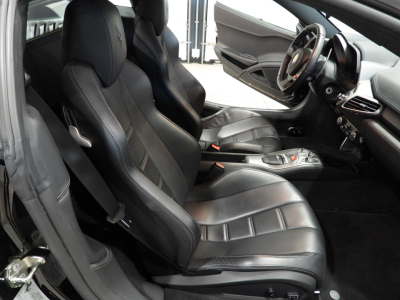 FERRARI 458 ITALIA DCT (2011) 30