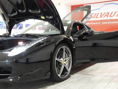 FERRARI 458 ITALIA DCT (2011) 41