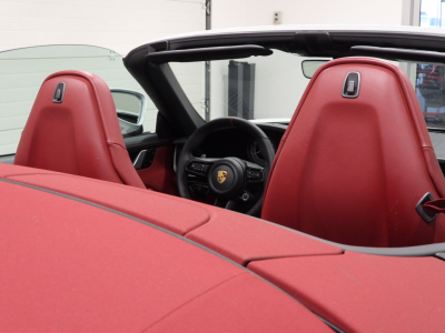 PORSCHE 911 992 TURBO CABRIOLET (2021) 18