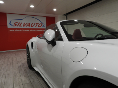 PORSCHE 911 992 TURBO CABRIOLET (2021) 19