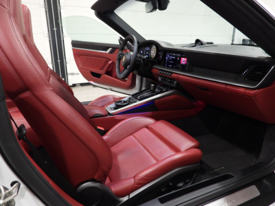 PORSCHE 911 992 TURBO CABRIOLET (2021) 34