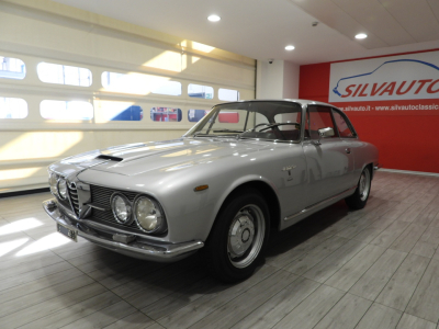 ALFA ROMEO 2600 SPRINT COUPE’ BERTONE 106.02 (1964) 2