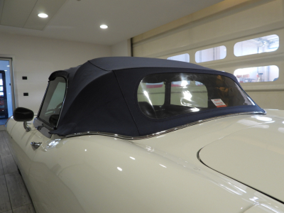 JAGUAR E-TYPE 4.2 ROADSTER (1968) 40