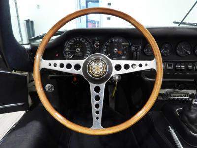 JAGUAR E-TYPE 4.2 ROADSTER (1968) 20