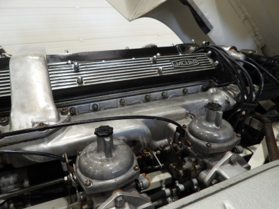 JAGUAR E-TYPE 4.2 ROADSTER (1968) 37