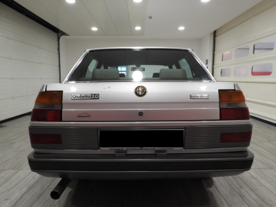 ALFA ROMEO GIULIETTA 2.0 TURBO DIESEL (1985) 4