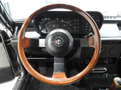 ALFA ROMEO GIULIETTA 2.0 TURBO DIESEL (1985) 23