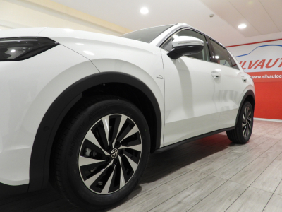 VOLKSWAGEN NEW T-ROC 1.5 ETSI 115CV ACT LIFE DSG MY’ 26 9