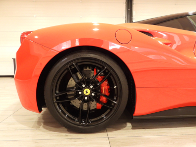 FERRARI 488 GTB (2016) 14
