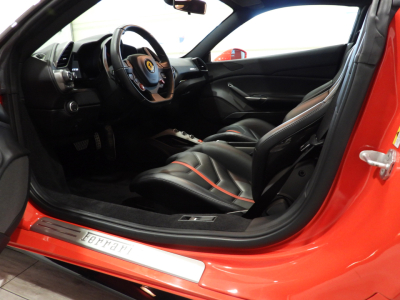 FERRARI 488 GTB (2016) 18