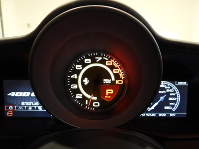 FERRARI 488 GTB (2016) 21