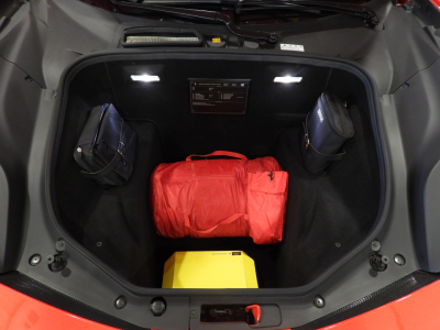 FERRARI 488 GTB (2016) 36