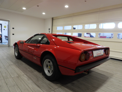 FERRARI 208 GTB (1980) 3