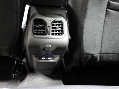 DACIA BIGSTER ESSENTIAL 1.2 TCE GPL 140CV MY ’26 24