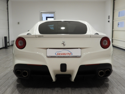 FERRARI F12 BERLINETTA (2013) 4