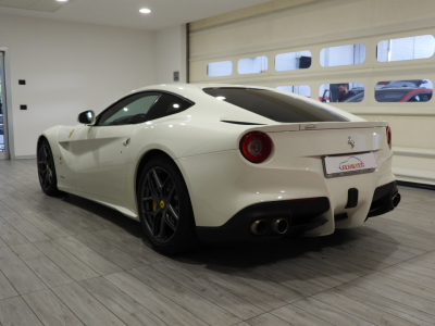 FERRARI F12 BERLINETTA (2013) 5