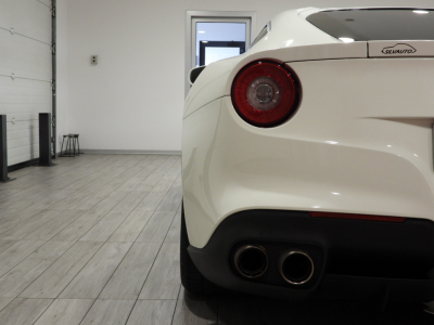 FERRARI F12 BERLINETTA (2013) 14