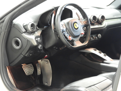 FERRARI F12 BERLINETTA (2013) 19