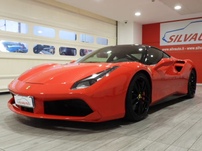FERRARI 488 GTB (2016) 6