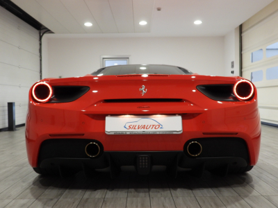 FERRARI 488 GTB (2016) 42