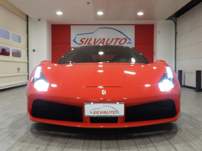 FERRARI 488 GTB (2016) 40