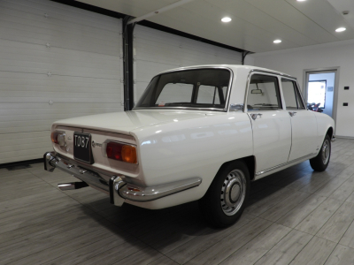 ALFA ROMEO 1750 TIPO 105.48 (1969) 5