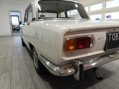 ALFA ROMEO 1750 TIPO 105.48 (1969) 14