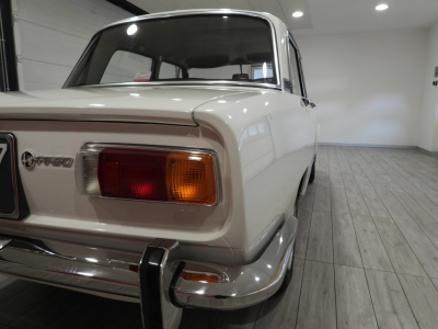 ALFA ROMEO 1750 TIPO 105.48 (1969) 15