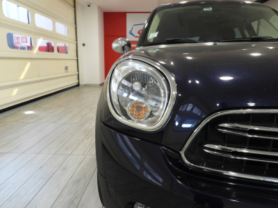 MINI ONE D COUNTRYMAN 90CV (2015) 8