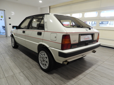 LANCIA DELTA HF 4WD (1987) 3