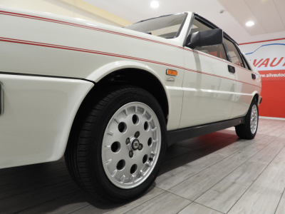LANCIA DELTA HF 4WD (1987) 9