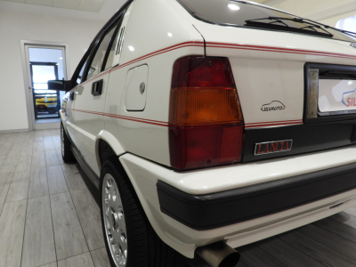 LANCIA DELTA HF 4WD (1987) 15