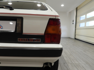 LANCIA DELTA HF 4WD (1987) 16