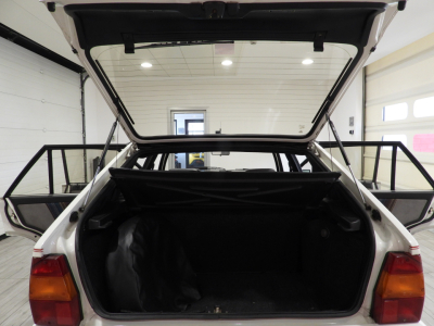 LANCIA DELTA HF 4WD (1987) 34