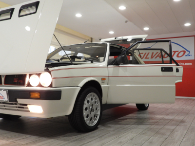 LANCIA DELTA HF 4WD (1987) 43