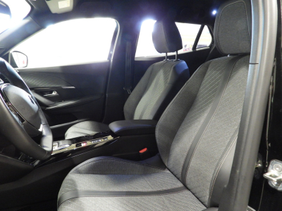 PEUGEOT NUOVA 2008 1.2 HYBRID ALLURE 136CV E-DCS6 (2025) 17