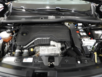 PEUGEOT NUOVA 2008 1.2 HYBRID ALLURE 136CV E-DCS6 (2025) 29