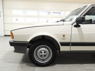 ALFA ROMEO GIULIETTA 1.6 116.50B (1985) 8