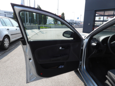 SEAT IBIZA 1.4 TDI 5P SIGNO 75CV (2005) 10