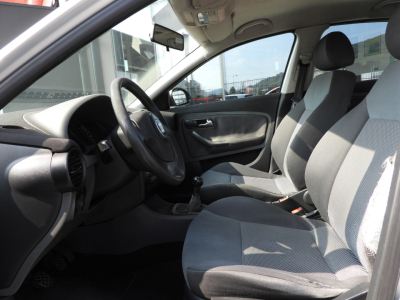 SEAT IBIZA 1.4 TDI 5P SIGNO 75CV (2005) 13