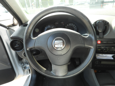 SEAT IBIZA 1.4 TDI 5P SIGNO 75CV (2005) 15