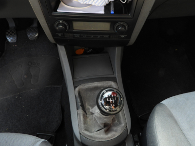 SEAT IBIZA 1.4 TDI 5P SIGNO 75CV (2005) 18